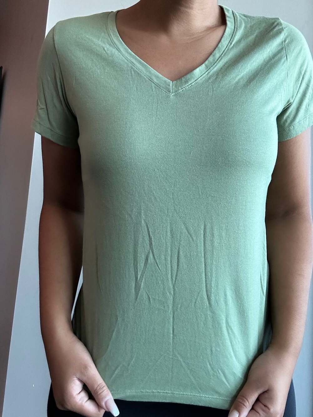 Women's Basic V neck Short Sleeve Top Small